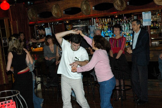 min 2006 02 19 sharkys 104